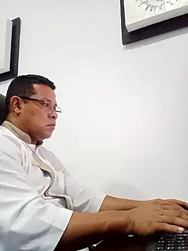 Snapshot of Antony-5045 chatting on 01/14/26, 04:56 Antony-5045 online show from 01/14/26, 04:56