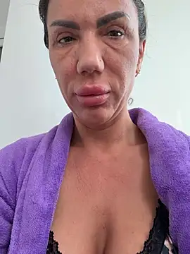 Missolevelvet online show from 03/30/26, 09:32