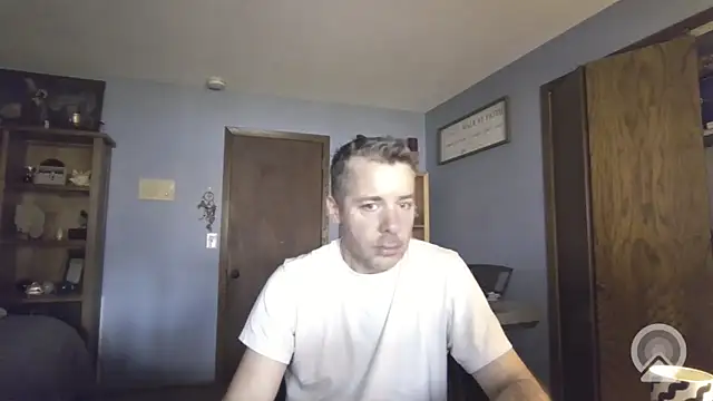 chrisw8140 online show from 03/31/26, 04:29