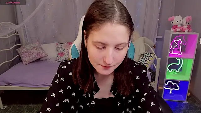 KiraDuvall online show from 01/13/26, 04:56