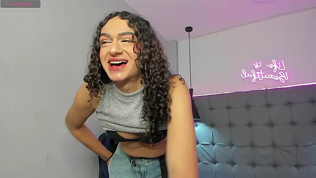 scarletcherry18 online show from 02/26/26, 03:27