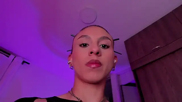miss  charlotte7 online show from 07/05/26, 12:39