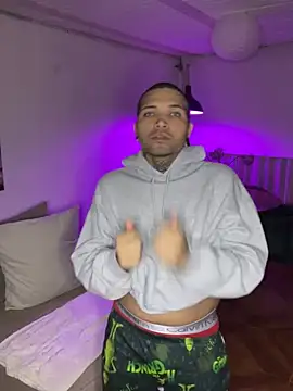 Liamm03 online show from 01/18/26, 03:54