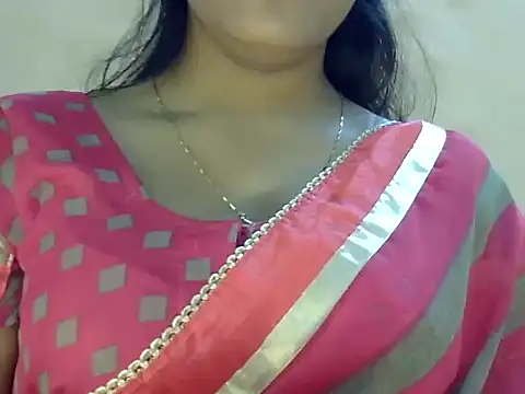 Snapshot of midnight_prisha chatting on 02/14/26, 05:26 midnight prisha online show from 02/14/26, 05:26