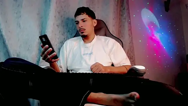 Snapshot of Yankees_xxx chatting on 06/10/26, 11:09 Yankees xxx online show from 06/10/26, 11:09