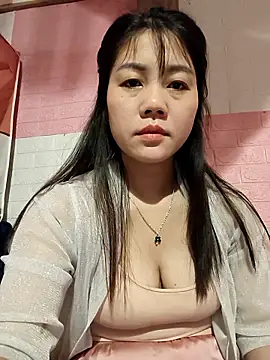 Snapshot of Ngocmai_lazdy chatting on 02/05/26, 03:38 Ngocmai lazdy online show from 02/05/26, 03:38