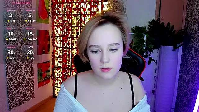 Ellie Heavenly online show from 02/27/26, 08:36