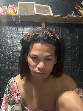 Snapshot of HugeAgatha chatting on 02/18/26, 09:11 HugeAgatha online show from 02/18/26, 09:11