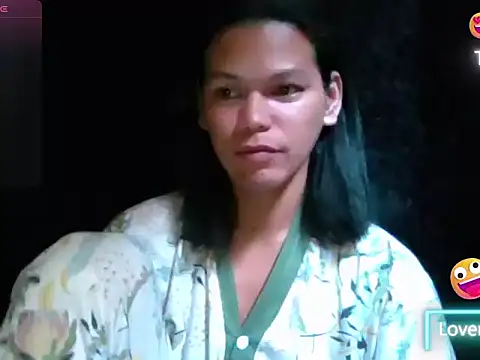 Snapshot of HugeAgatha chatting on 06/06/26, 12:16 HugeAgatha online show from 06/06/26, 12:16