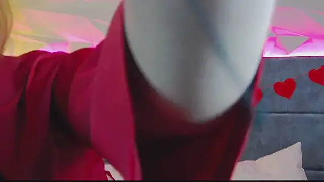 AvaLarson online show from 02/15/26, 12:58