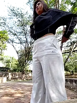 ThamaraGen  online show from 02/26/26, 01:54