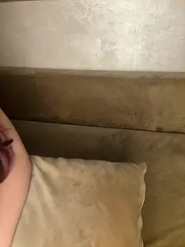 lily bitch online show from 02/07/26, 09:18