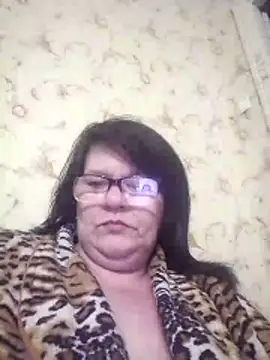 NysiOlsen online show from 05/01/26, 04:33