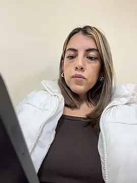 Paulinaa bella online show from 03/04/26, 11:44