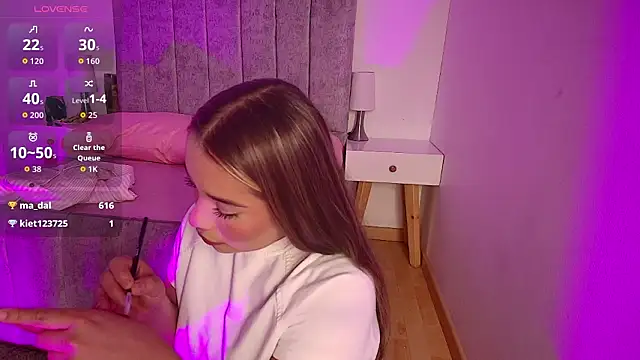 Lucy Carson  online show from 03/15/26, 03:45