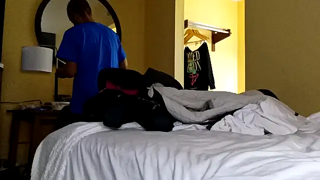 Snapshot of sterng6969 chatting on 02/25/26, 03:05 sterng6969 online show from 02/25/26, 03:05