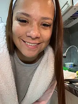 Snapshot of Pretty__Milf chatting on 03/02/26, 09:49 Pretty Milf online show from 03/02/26, 09:49