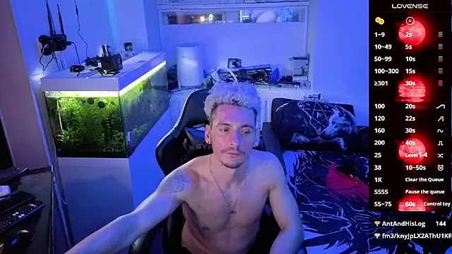 Rayzel White online show from 02/24/26, 01:58