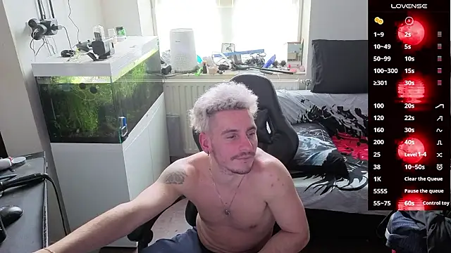 Rayzel White online show from 03/07/26, 01:08