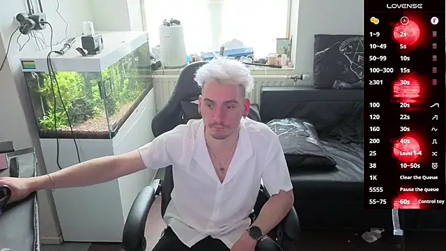 Rayzel White online show from 03/26/26, 12:44