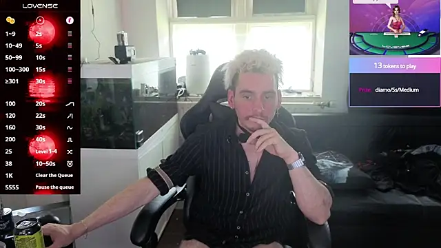 Rayzel White online show from 06/07/26, 01:37