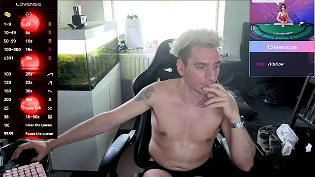 Rayzel White online show from 07/07/26, 05:17