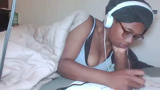 xxxdanidoomsdayxxx online show from 04/18/26, 10:43