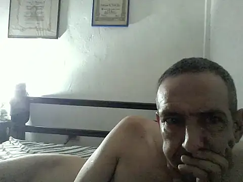 Snapshot of guevo14cm3 chatting on 05/16/26, 05:37 guevo14cm3 online show from 05/16/26, 05:37