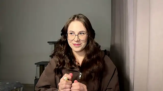 Snapshot of JanelleCourville chatting on 02/17/26, 04:13 JanelleCourville online show from 02/17/26, 04:13