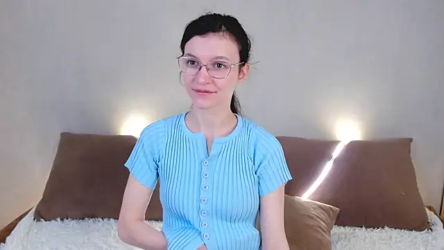 Snapshot of ThoraMarola chatting on 05/03/26, 04:29 ThoraMarola online show from 05/03/26, 04:29