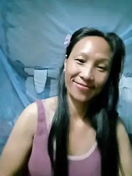 Snapshot of Diana-02 chatting on 05/15/26, 07:10 Diana-02 online show from 05/15/26, 07:10