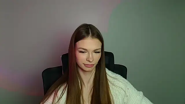 Snapshot of Lina_Loveuu chatting on 02/18/26, 12:34 Lina Loveuu online show from 02/18/26, 12:34