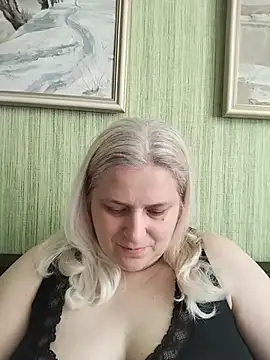 NyushaLollipop online show from 05/18/26, 07:14