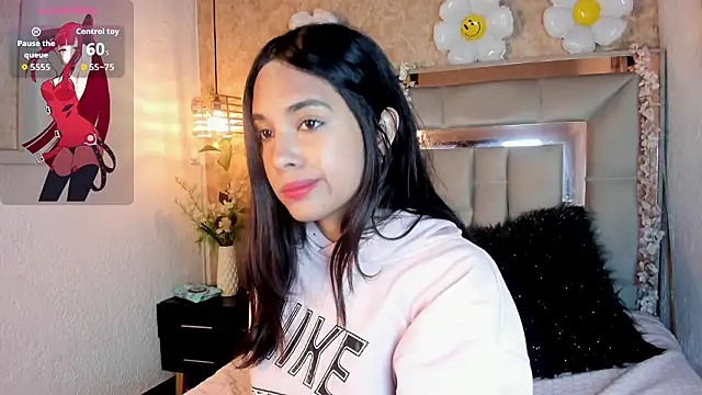 Estrellaa 1 online show from 02/16/26, 01:29