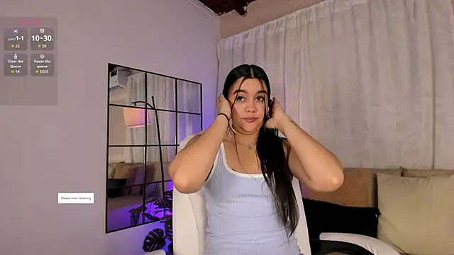 Snapshot of liaamoon_ chatting on 07/21/26, 12:29 liaamoon online show from 07/21/26, 12:29