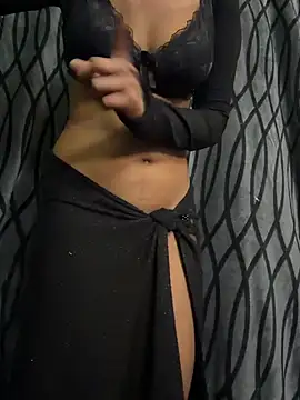 Sassyreyaaa online show from 02/14/26, 07:21