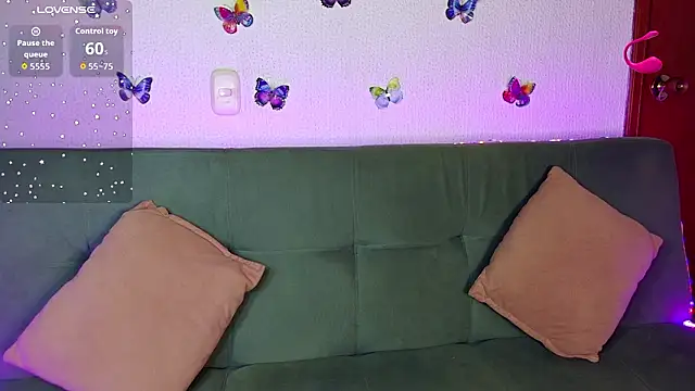 Snapshot of Anihaa chatting on 02/12/26, 04:18 Anihaa online show from 02/12/26, 04:18