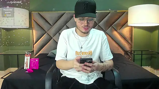 Salvattore Muller online show from 02/25/26, 11:31