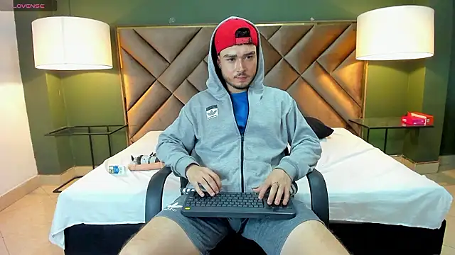 Salvattore Muller online show from 03/23/26, 12:03