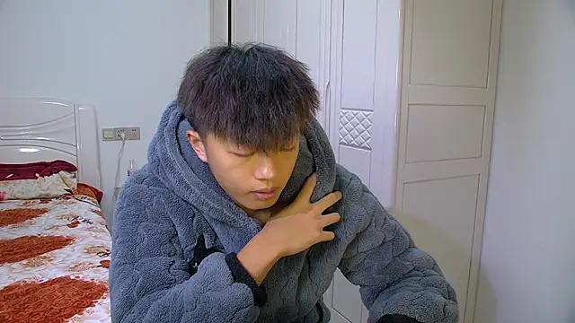 Chocolates-001 online show from 01/18/26, 10:08