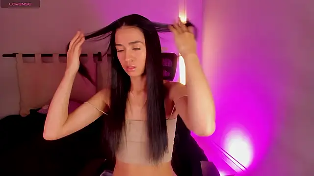 ella  olmos online show from 03/12/26, 01:50