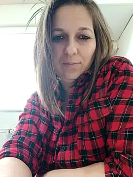 Snapshot of AdaJoy chatting on 01/14/26, 12:22 AdaJoy online show from 01/14/26, 12:22