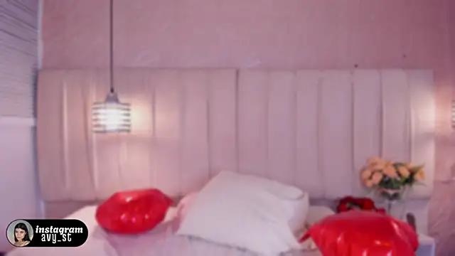 avy st online show from 02/15/26, 03:47