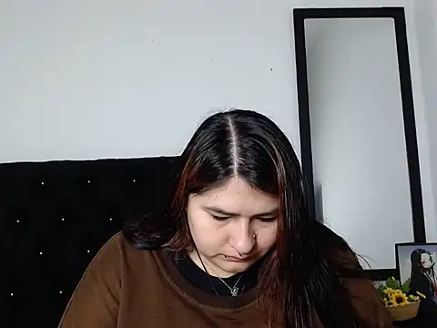 Snapshot of LauraHorny69 chatting on 02/27/26, 12:49 LauraHorny69 online show from 02/27/26, 12:49