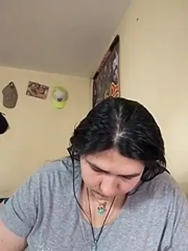 LauraHorny69 online show from 05/31/26, 04:14