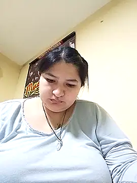 LauraHorny69 online show from 06/03/26, 12:57