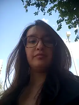 Snapshot of Karla-giraldo_1 chatting on 02/26/26, 03:00 Karla-giraldo 1 online show from 02/26/26, 03:00