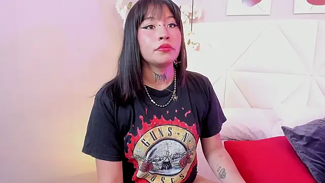 Adhara Vil online show from 02/12/26, 08:26