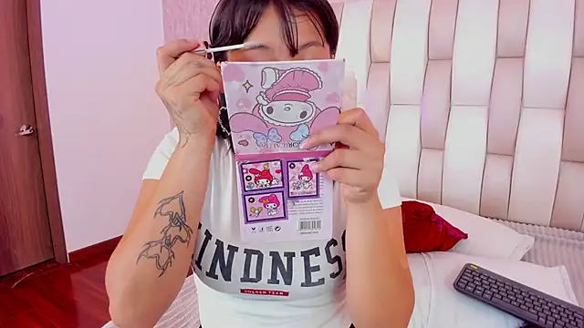 Adhara Vil online show from 02/21/26, 07:59