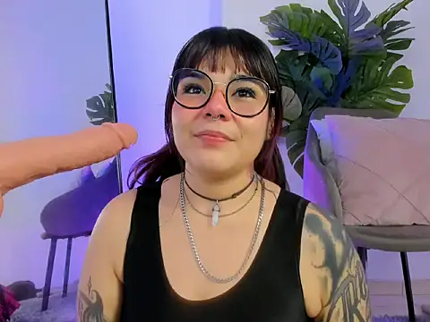 Dakota-bluu online show from 02/17/26, 03:19